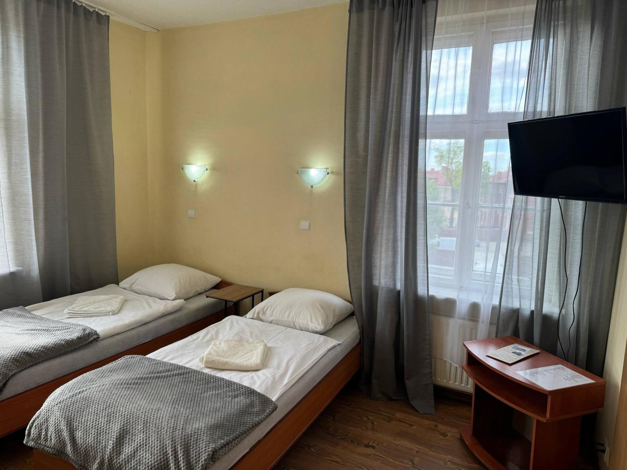 Dom Turysty Motel Kostrzyn nad Odra Buitenkant foto