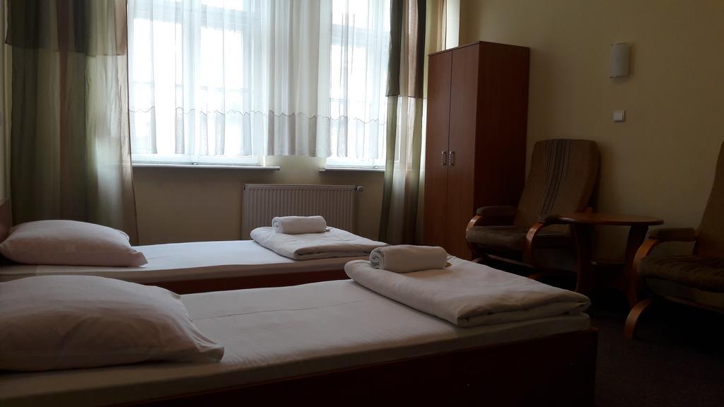 Dom Turysty Motel Kostrzyn nad Odra Buitenkant foto
