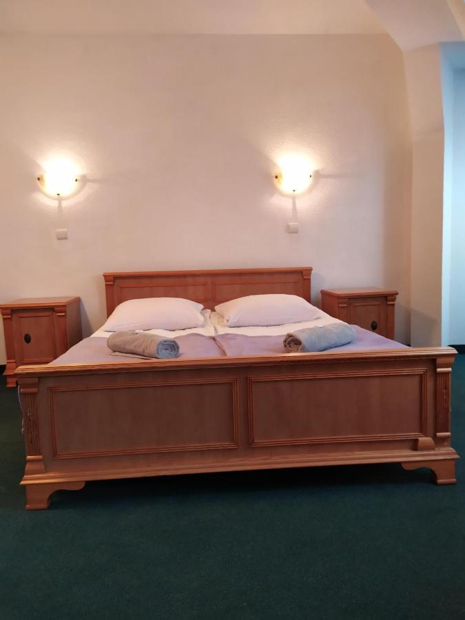 Dom Turysty Motel Kostrzyn nad Odra Buitenkant foto