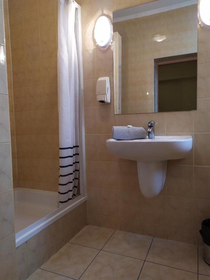 Dom Turysty Motel Kostrzyn nad Odra Buitenkant foto