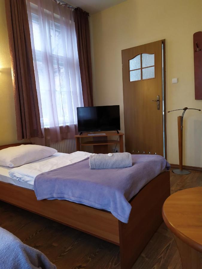 Dom Turysty Motel Kostrzyn nad Odra Buitenkant foto