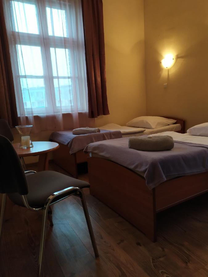 Dom Turysty Motel Kostrzyn nad Odra Buitenkant foto