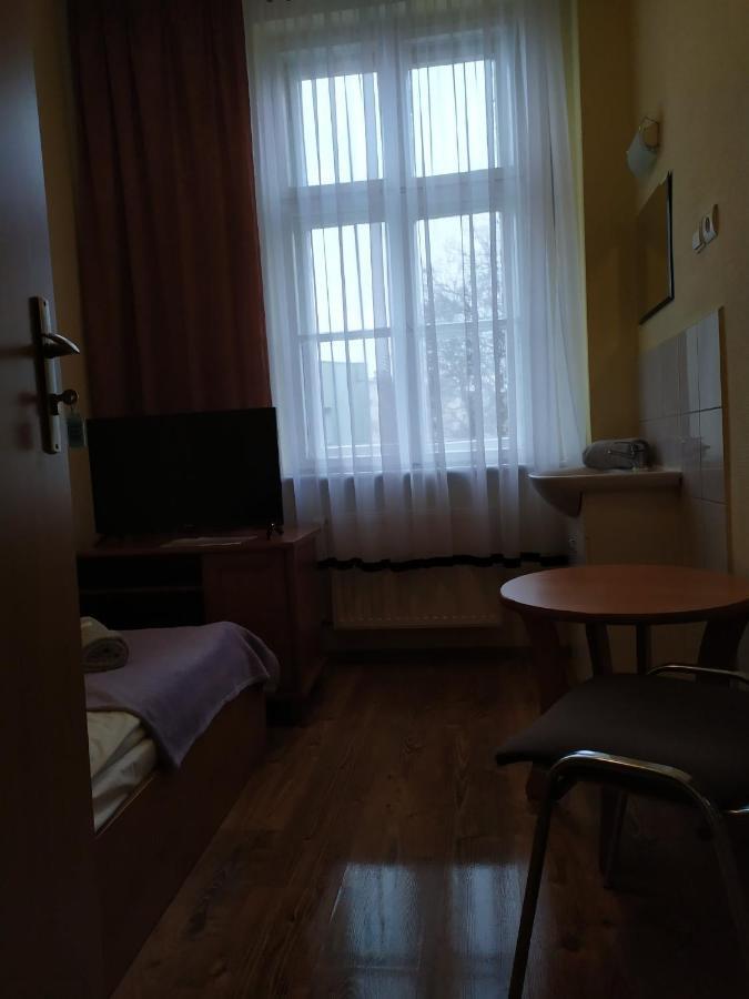 Dom Turysty Motel Kostrzyn nad Odra Buitenkant foto