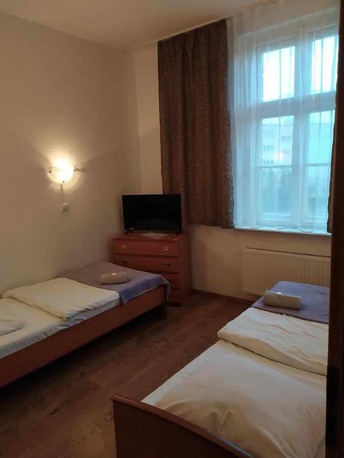 Dom Turysty Motel Kostrzyn nad Odra Buitenkant foto
